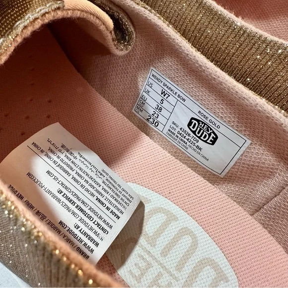 NWOT Hey Dude Wendy Sparkle Bow Shoes - Size 7 - Picture 11 of 12